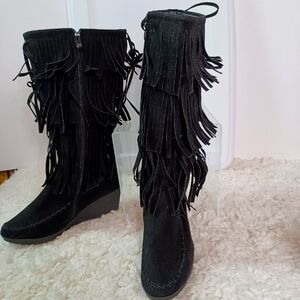 Women FOREVER Fringes Boots, Black Size: 8.5